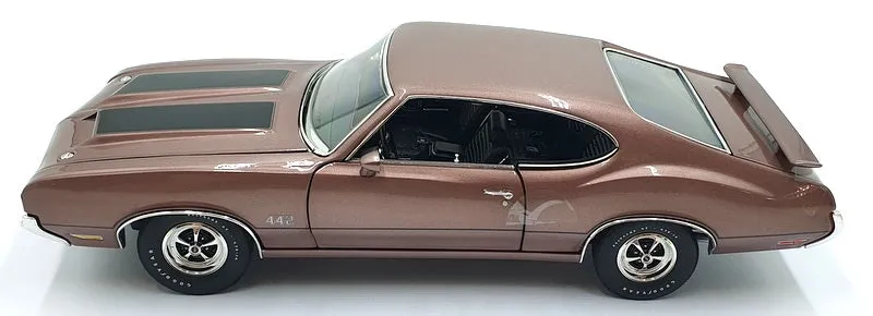 Acme 1/18 Scale Diecast A1805626 1970 Oldsmobile 442 - Regency Rose