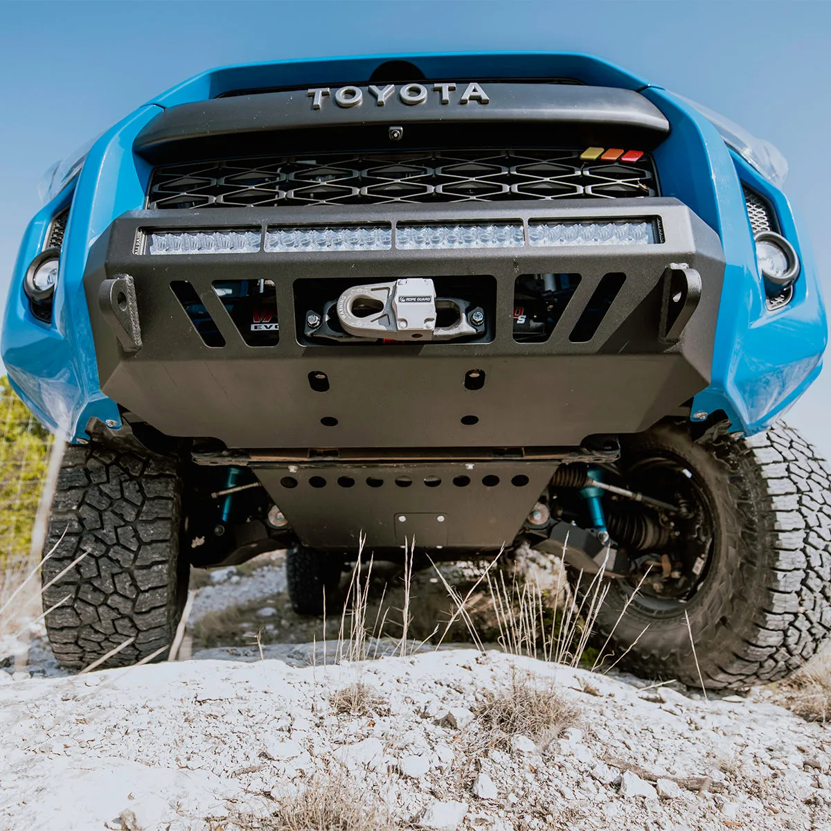 CALI RAISED LED 2014  4Runner Front Skid Plate