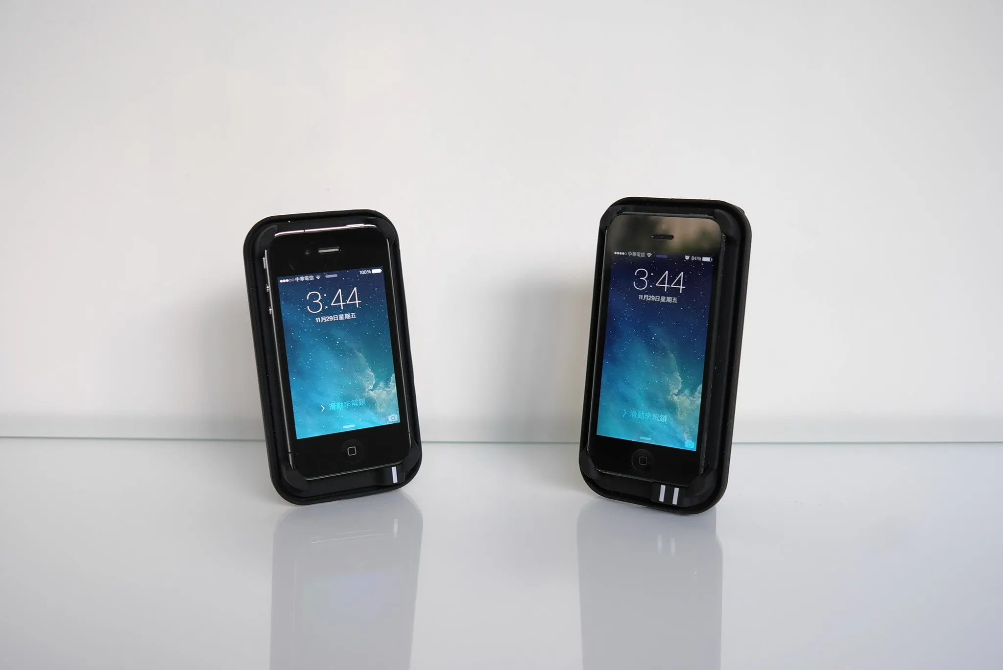 Choicee Triple S Smart Stand Speaker for iPhone 4/4S