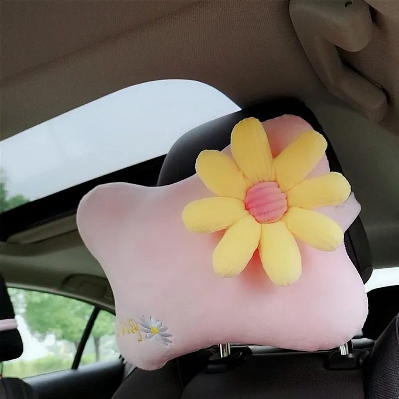 TEEK - Cornered Daisy Flower Car Cushions