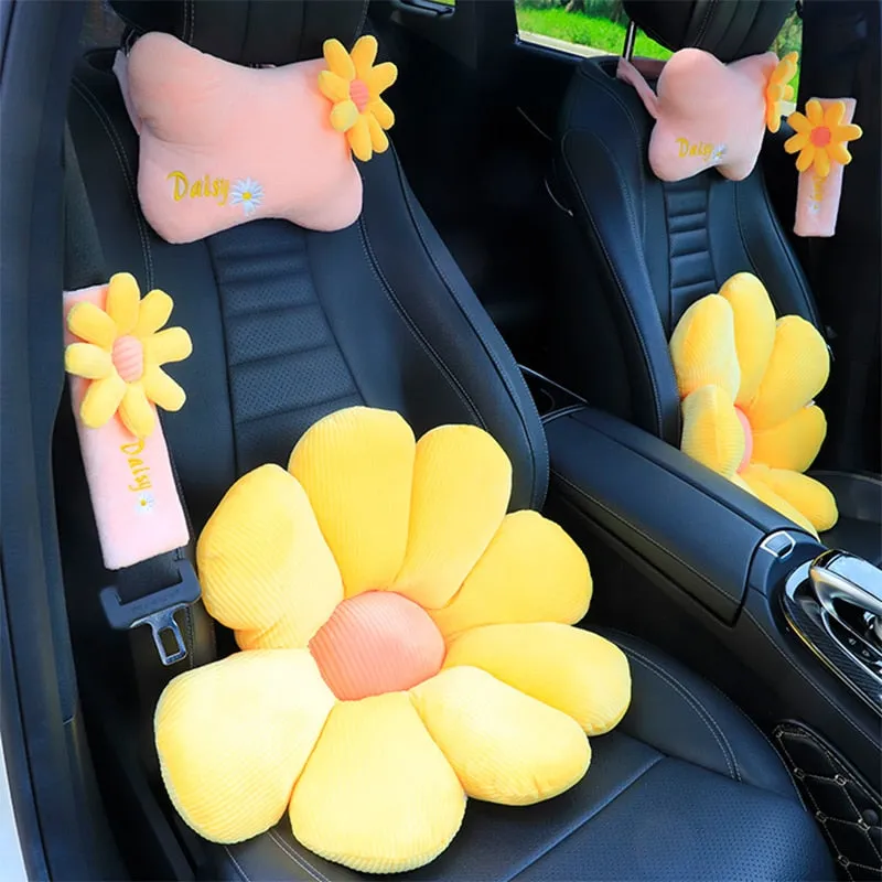 TEEK - Cornered Daisy Flower Car Cushions