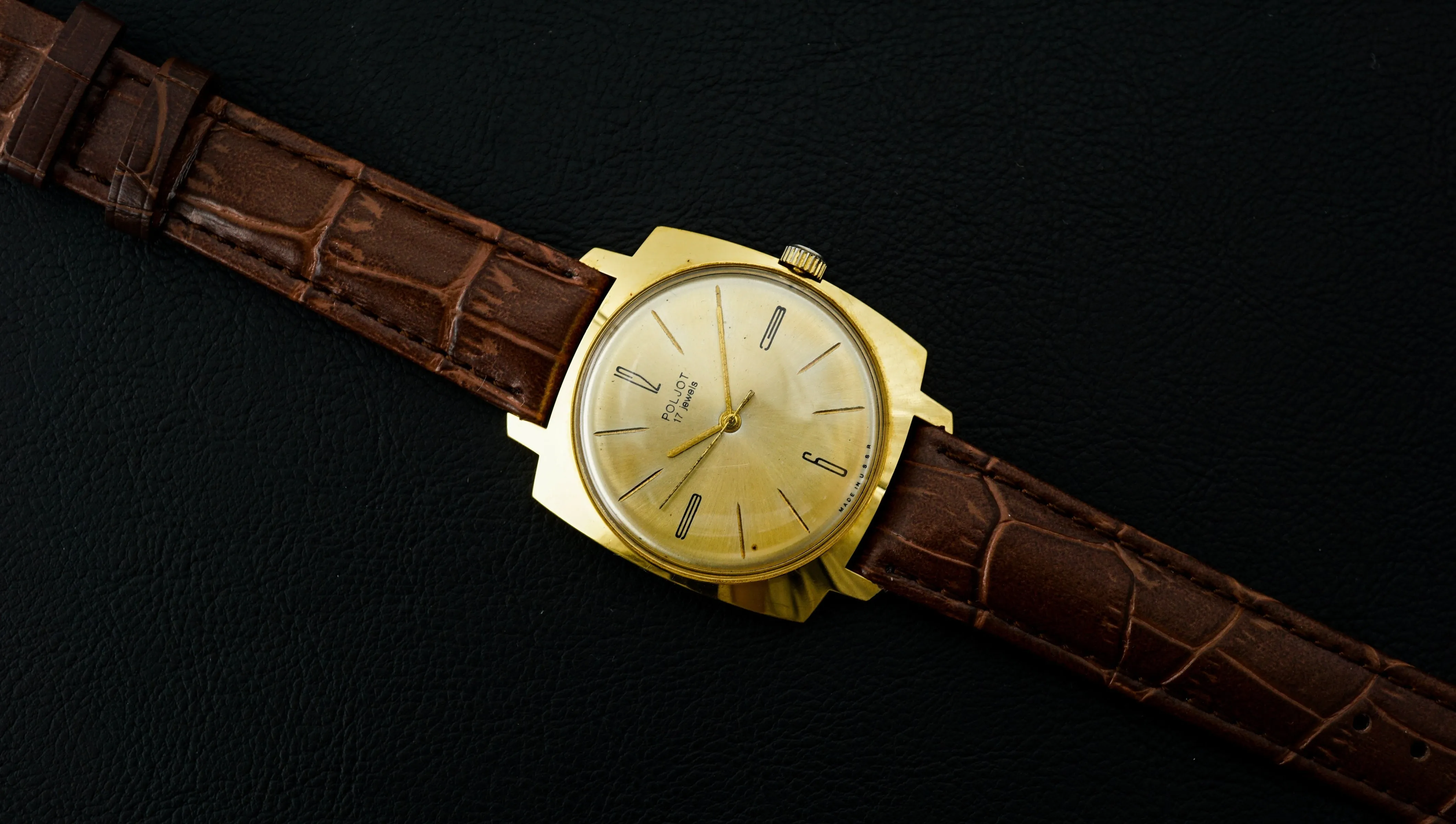 Vintage mechanical wristwatch Poljot gold dial shock-resist