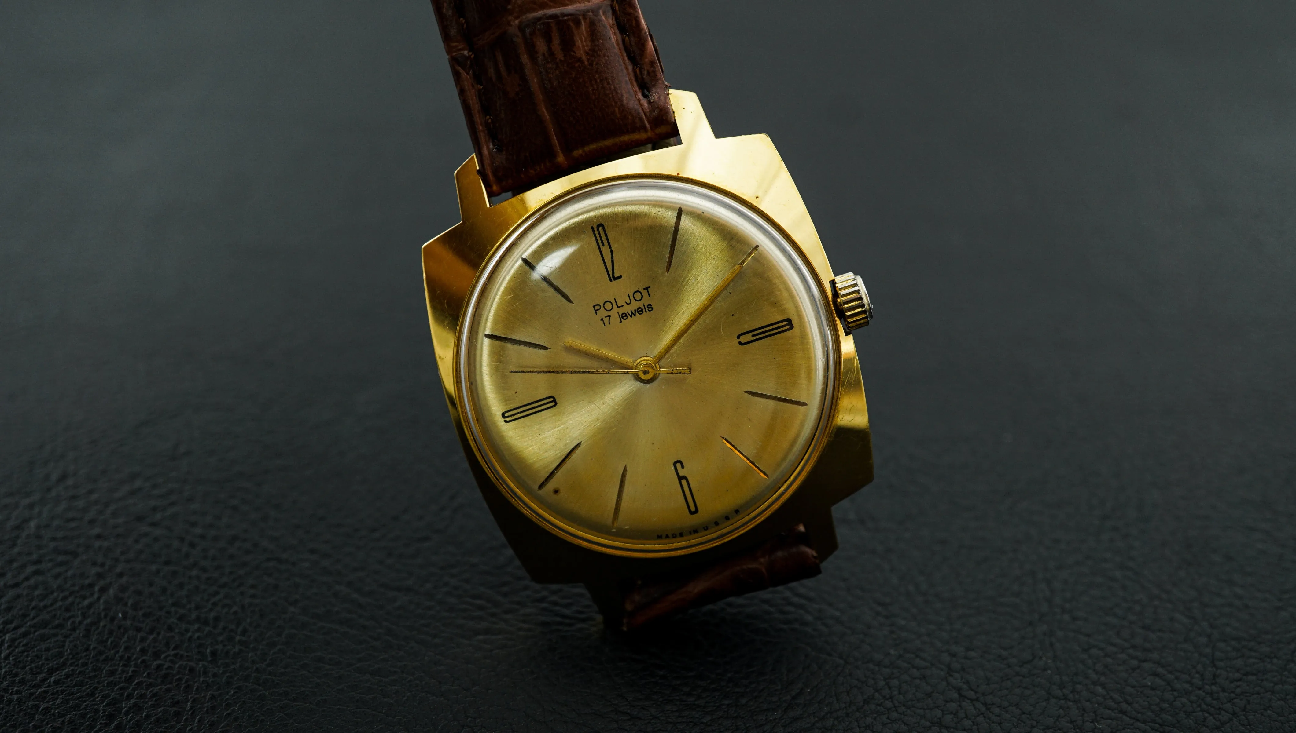 Vintage mechanical wristwatch Poljot gold dial shock-resist