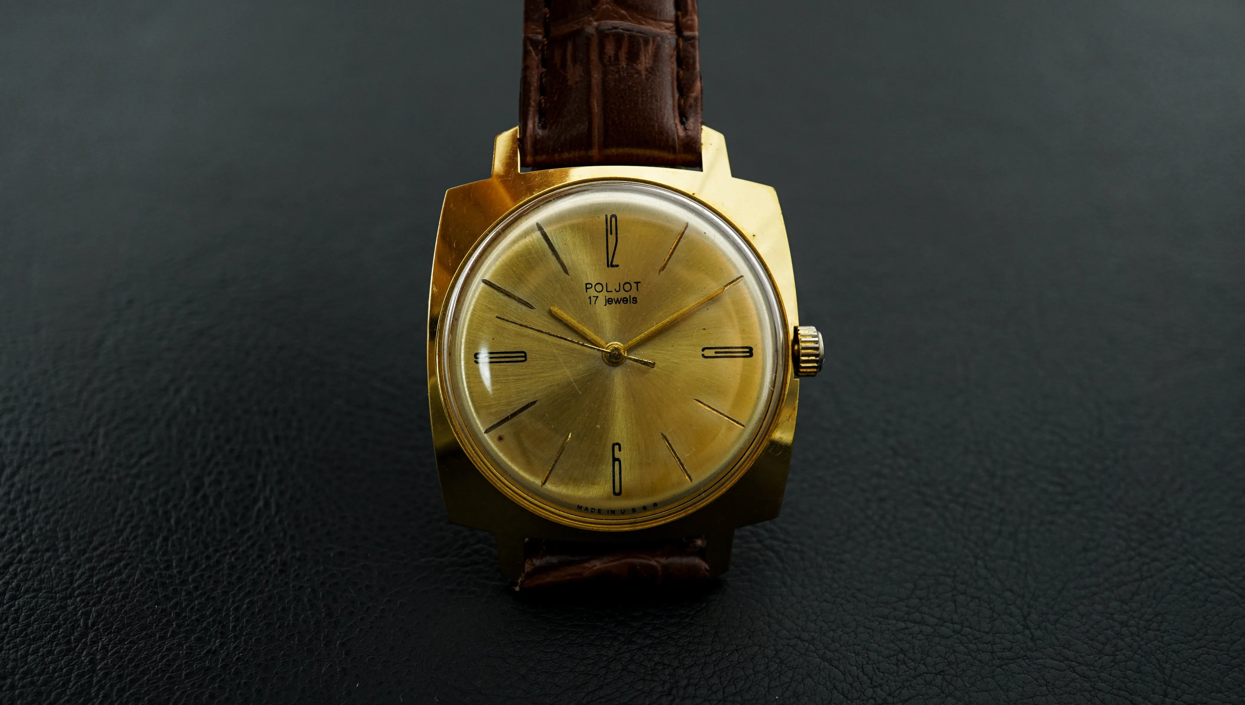 Vintage mechanical wristwatch Poljot gold dial shock-resist