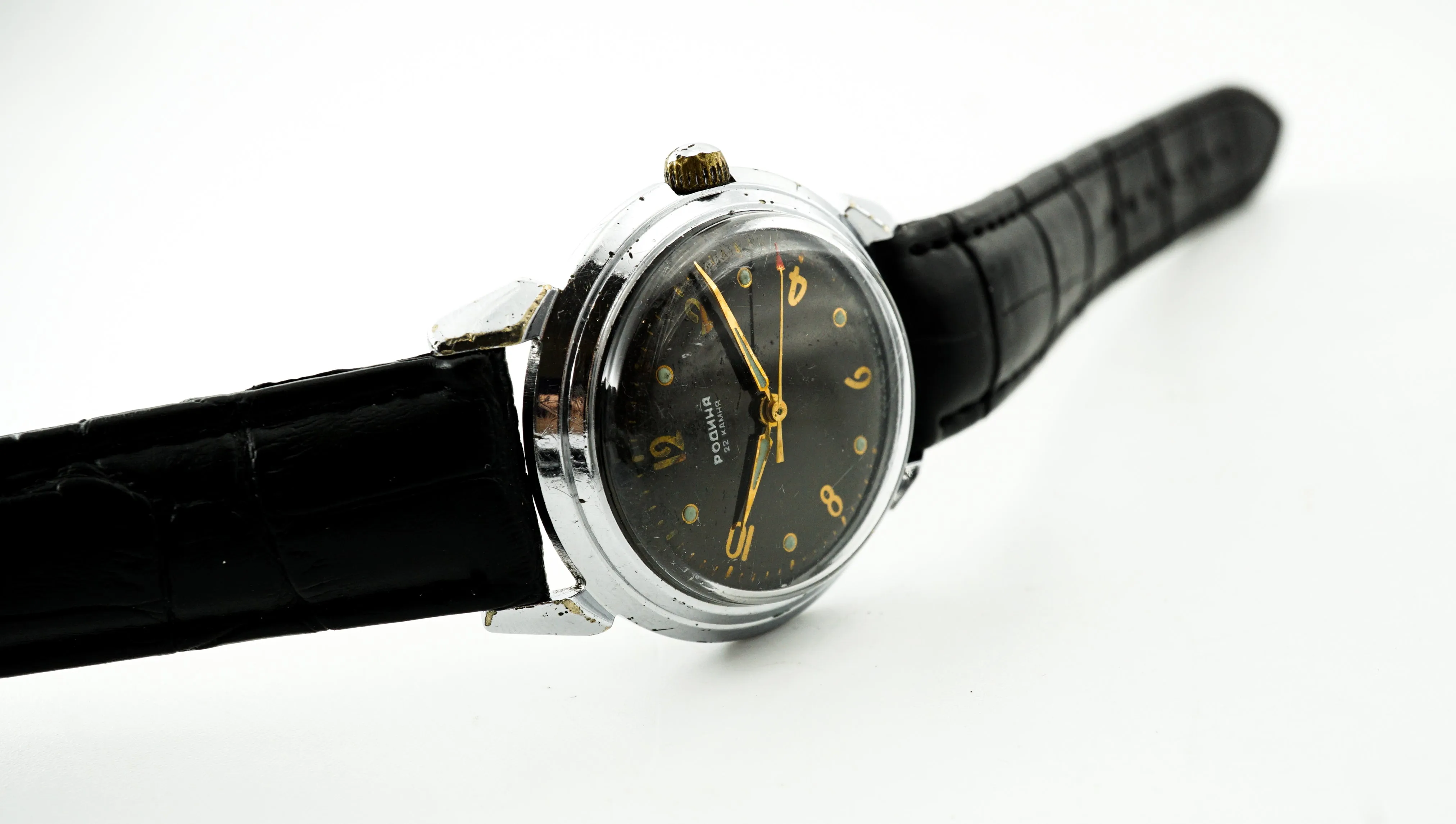 Vintage Rodina 1MCHZ Soviet automatic mechanical watch 22 jewels, black dial