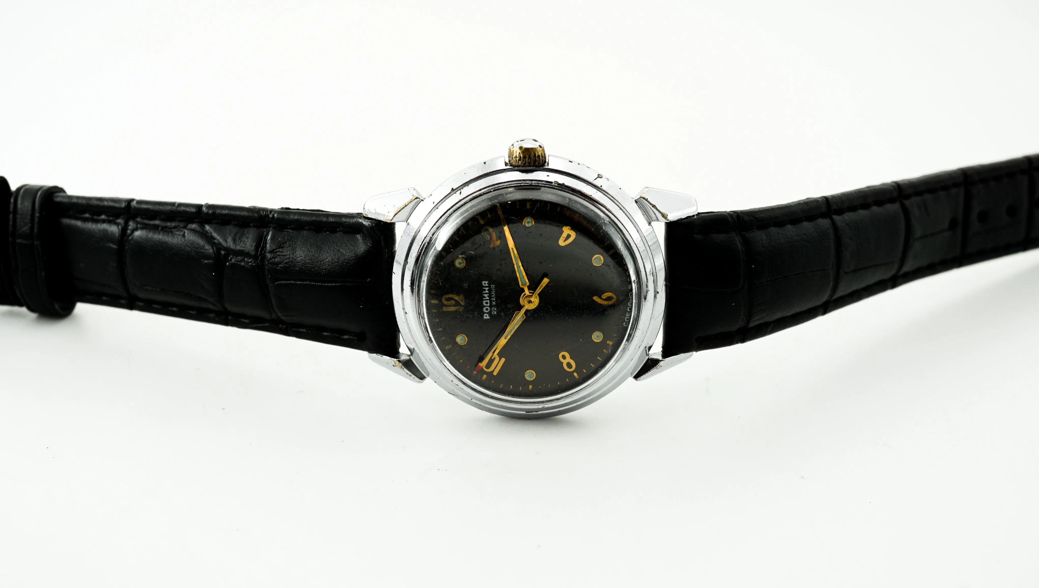 Vintage Rodina 1MCHZ Soviet automatic mechanical watch 22 jewels, black dial