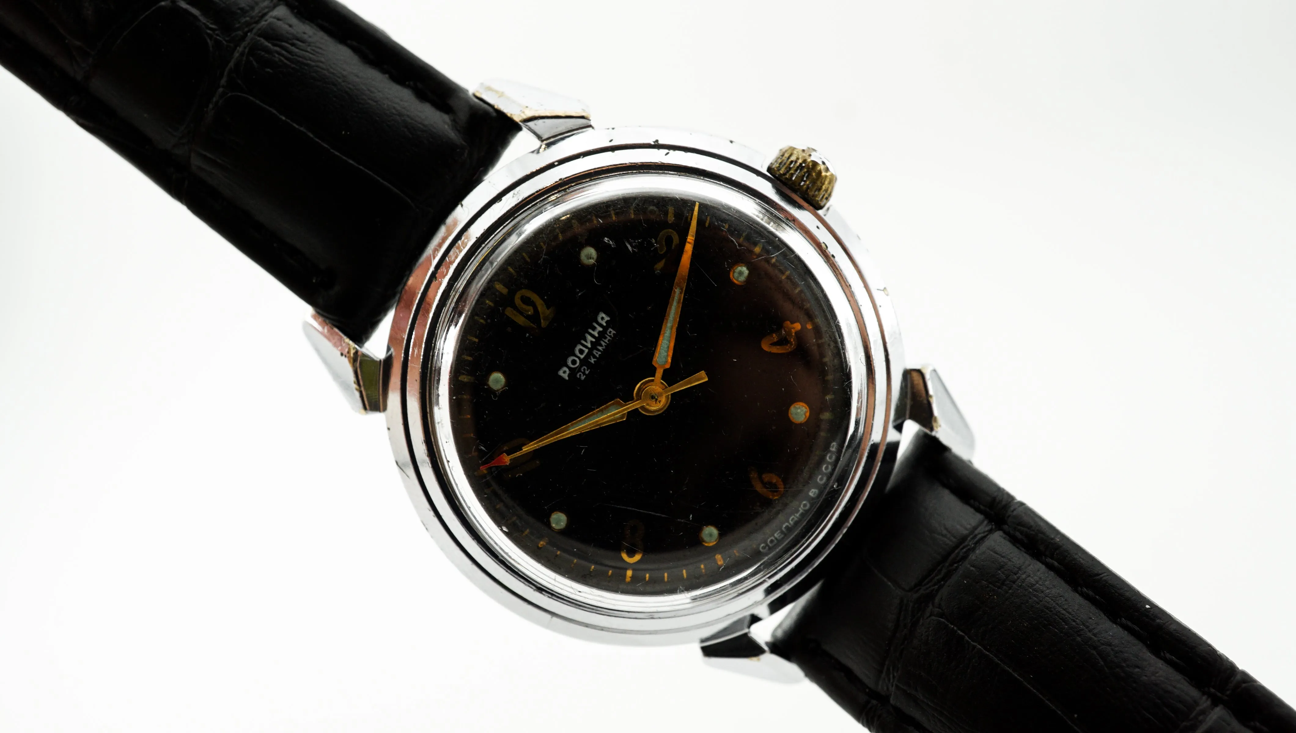 Vintage Rodina 1MCHZ Soviet automatic mechanical watch 22 jewels, black dial