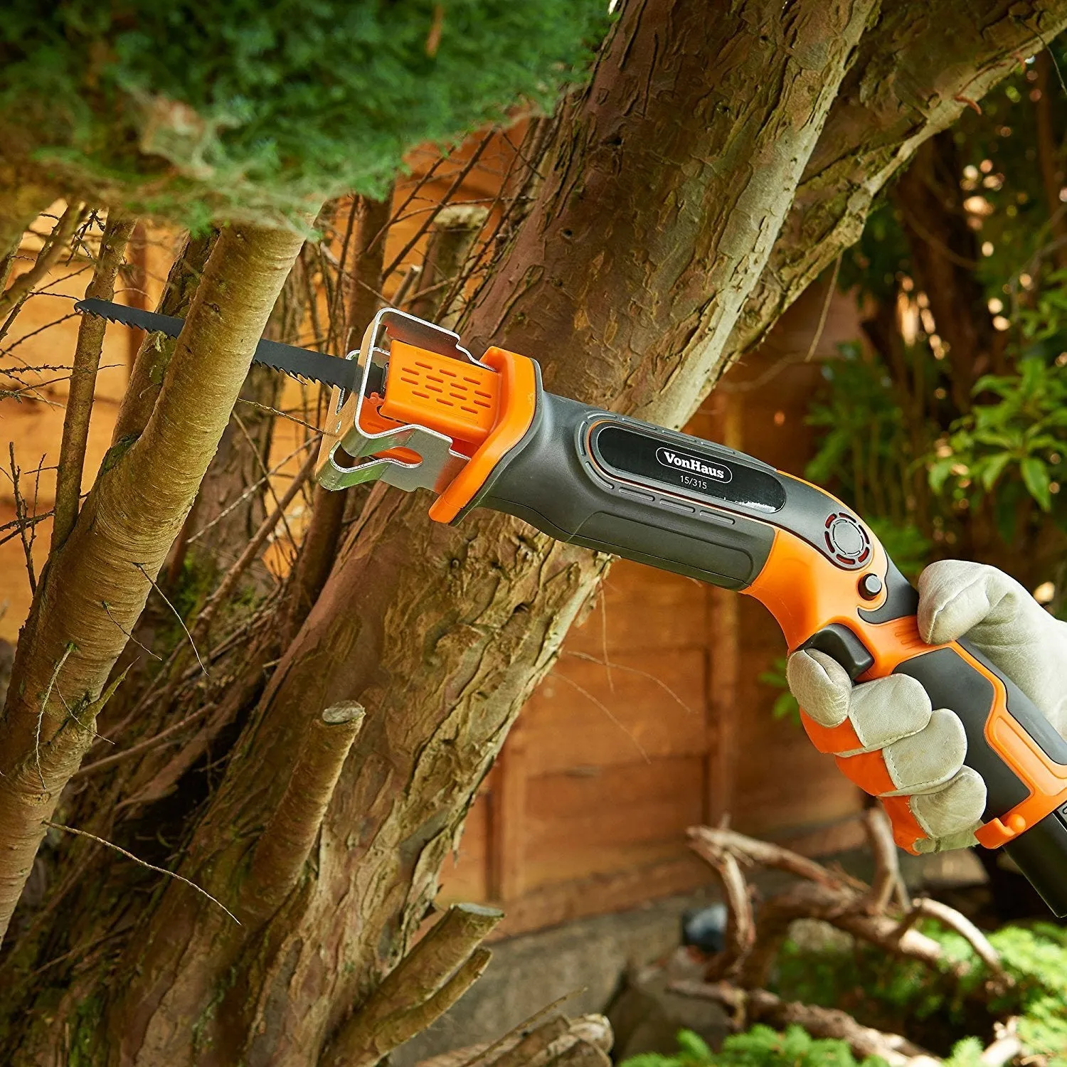 VonHaus 10.8V Electric Cordless Compact Garden Outdoor Pruning Saw - Branches, Wood, Plasterboard and Soft Metals - with spare blades